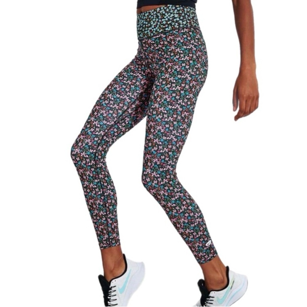 NIKE One Dri-Fit 7/8 Leggings in Femme Floral Mixed Print Size XS